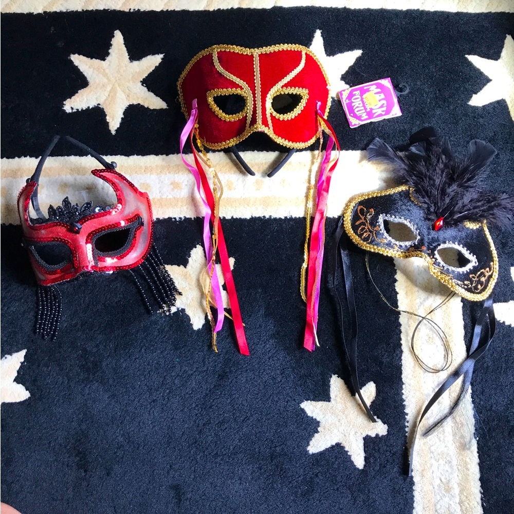 Halloween Mask Bundle 3 Masks‎ Vintage Costume Cosplay Party Decor